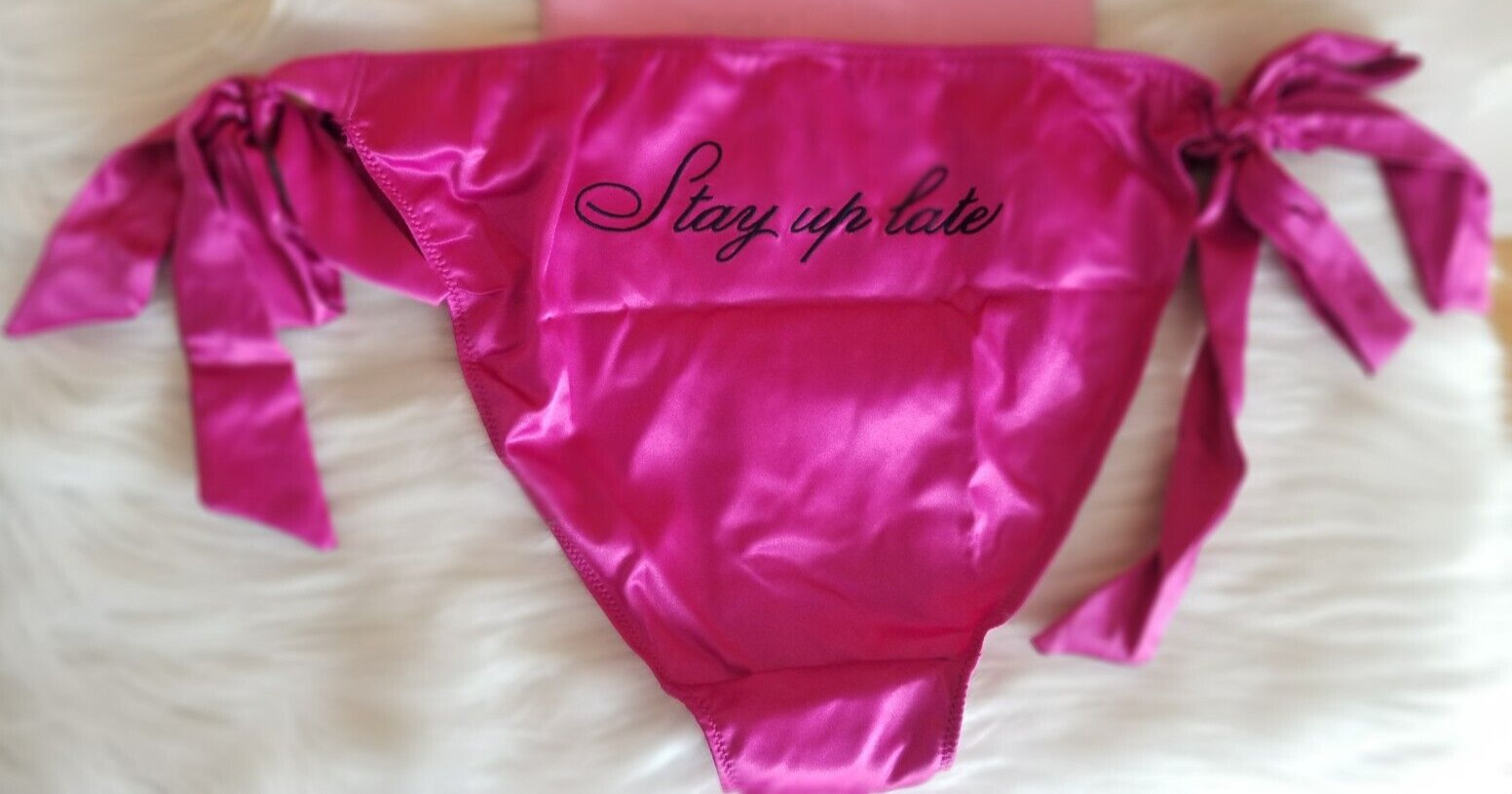 VICTORIA’S SECRET EMDROIDERY SIDE TIE SATIN CHEEKY PANTY MEDIUM PINK FUCHSIA NWT