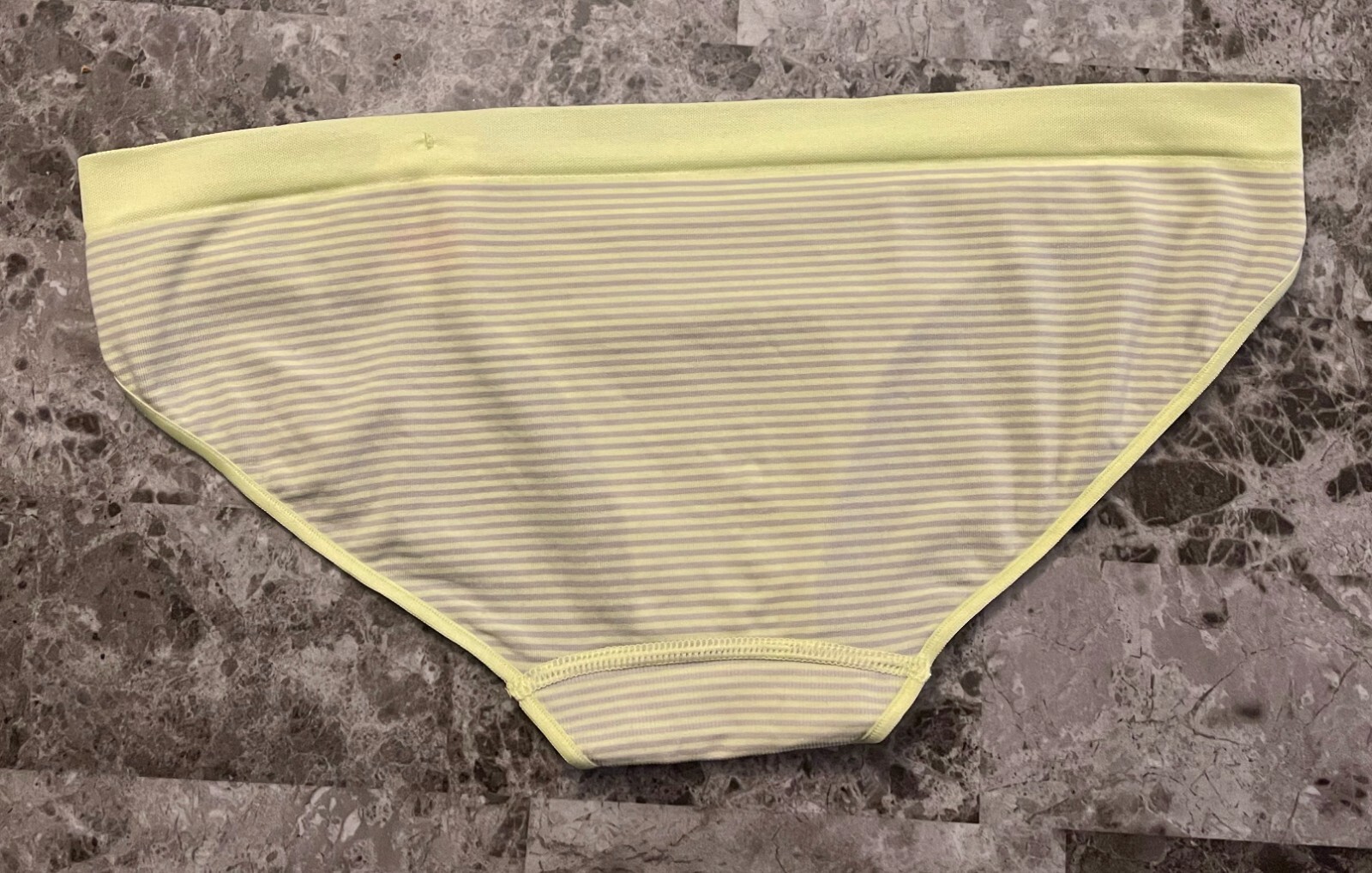 NWT VICTORIA’S SECRET PINK MEDIUM STRIPE SEAMLESS VINTAGE RARE BIKINI PANTIES
