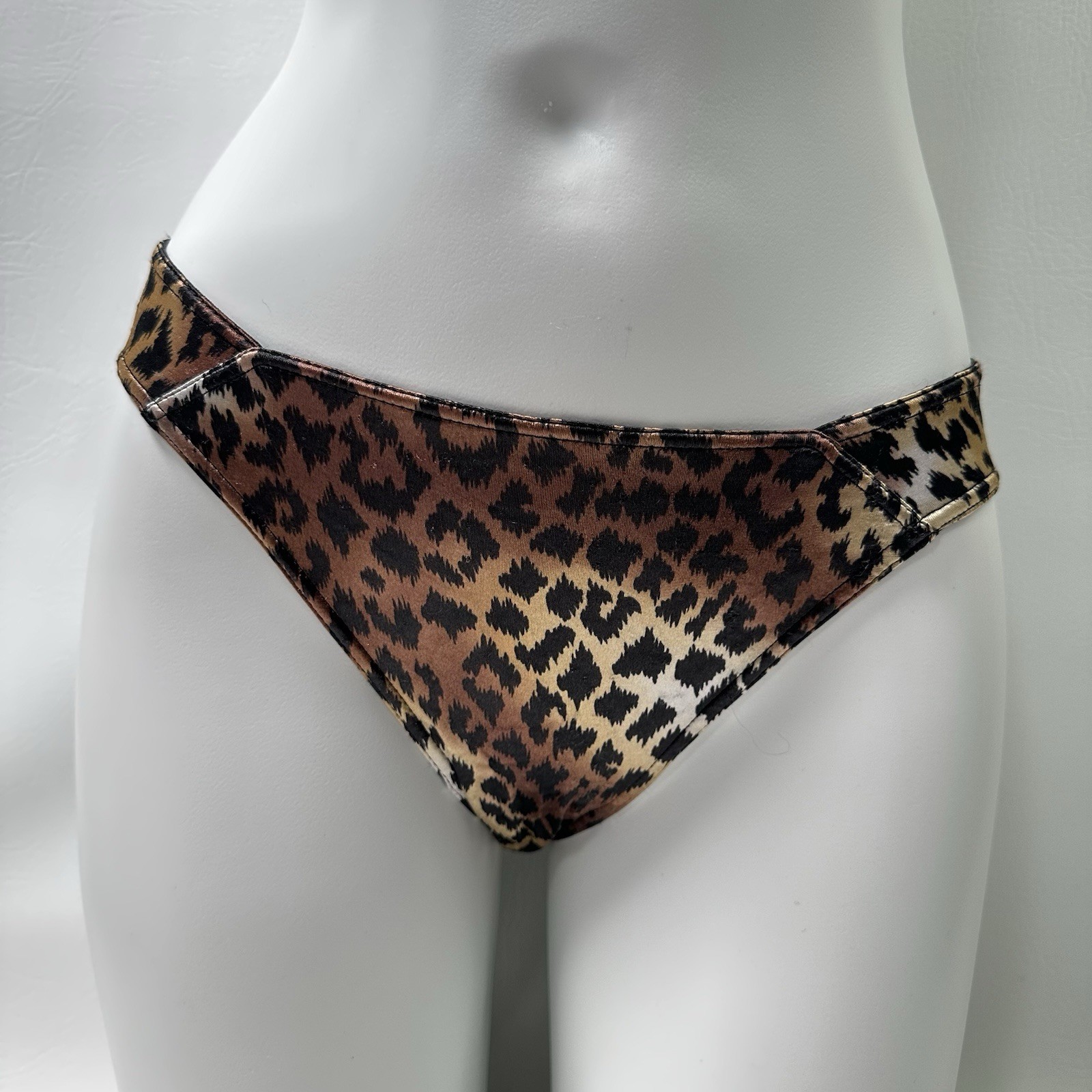 Vintage 2002 Victoria’s Secret Bikini Brief Panties M Leopard Print Satin Y2K