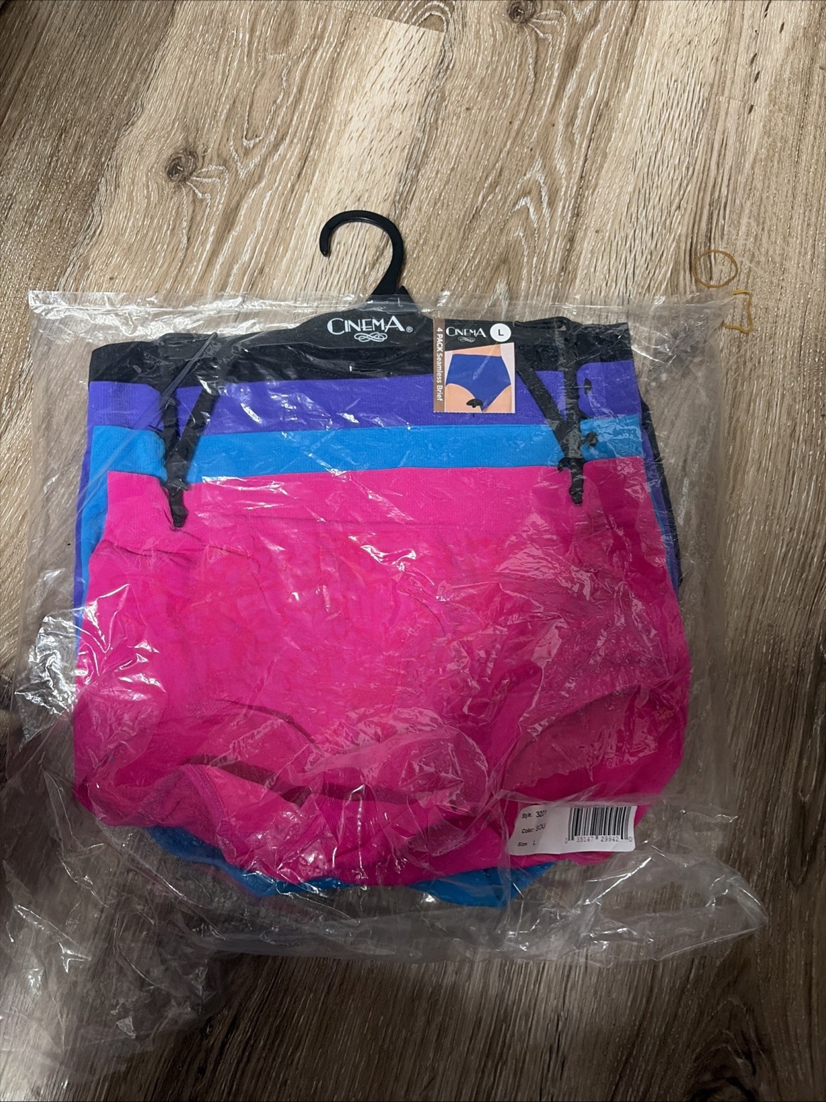 Cinema Womens Large L Multicolor Seamless Brief Panty 4 Pack NWT NIP!