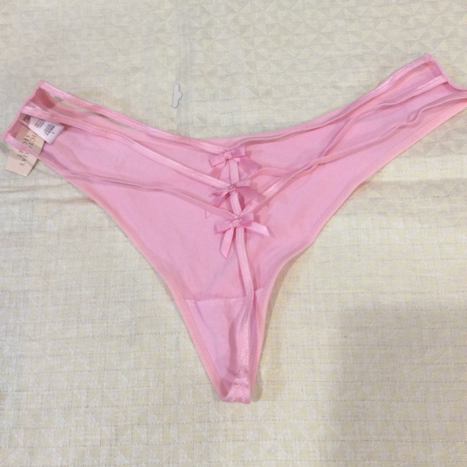 Vintage 2004 Victoria Secret Sweet Pink Strappy Back Bow V String Size L