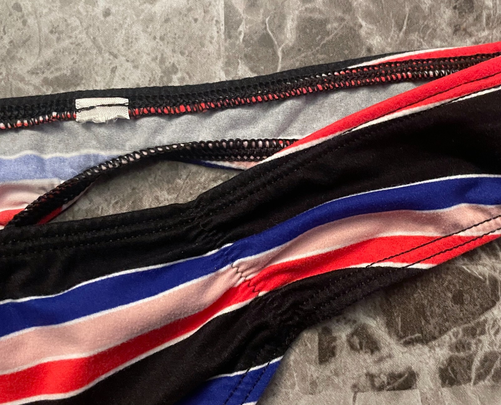 VICTORIA’S SECRET PINK S BLUE BLACK RED STRIPE SMOOTH RUCH RARE THONG PANTIES