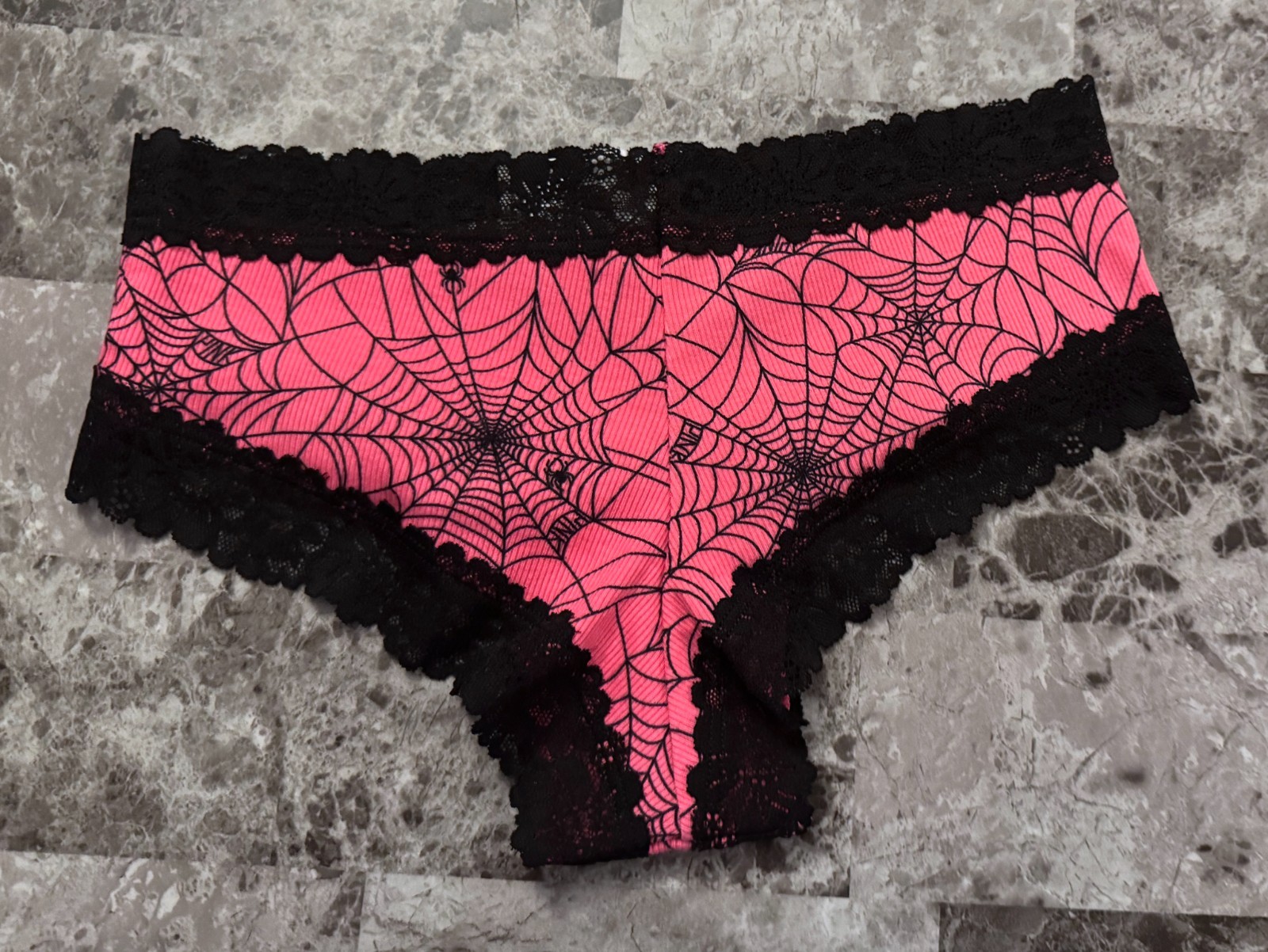 NWT VICTORIA’S SECRET PINK SPIDERWEB HALLOWEEN RIBBED LACE CHEEKSTER PANTIES
