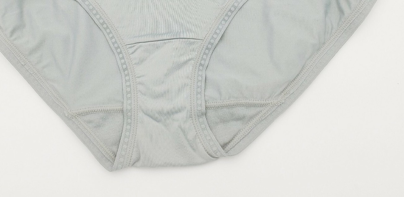 Vanity Fair Comfort Where it Counts Brief 6/M Ride Up No Roll Down 13463 3-Pair