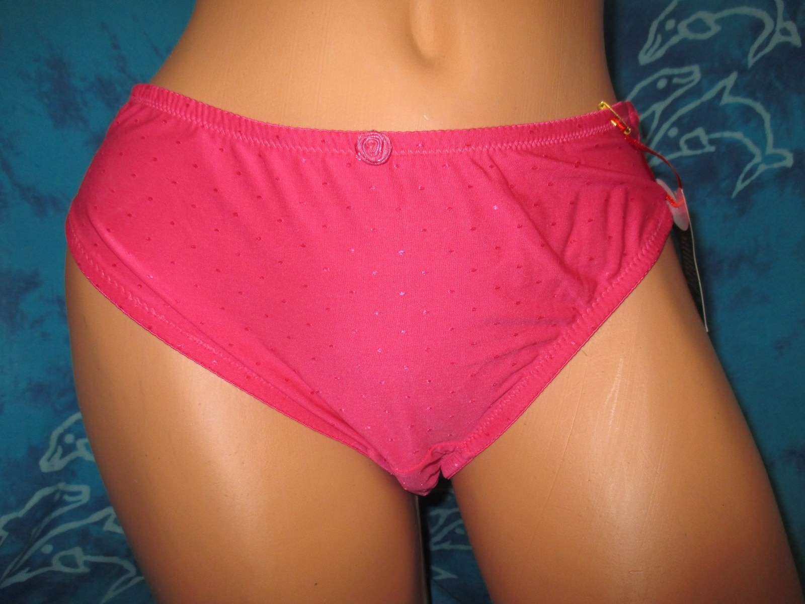 nwt Bra D’more Sexy Bright hot Pink Satin Sexy Polka Dot Lace Bikini Panties S