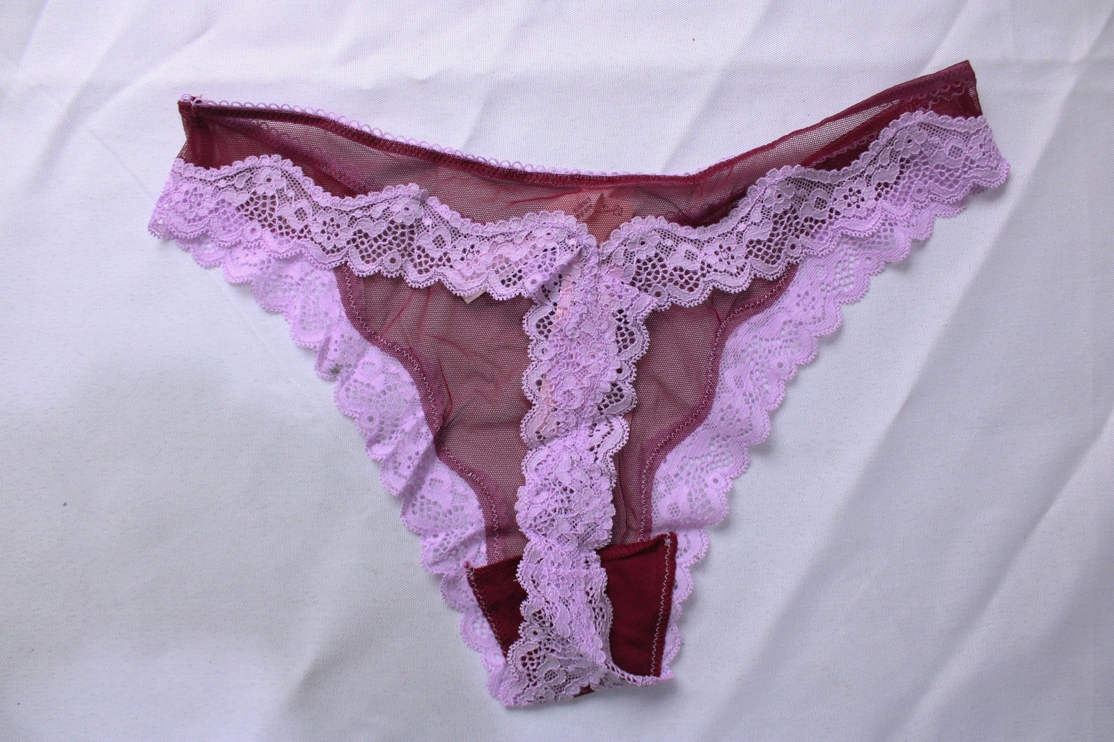 Victoria’s Secret Women’s Mesh Lace-Trim Thong DH3 Multicolor Medium NWT