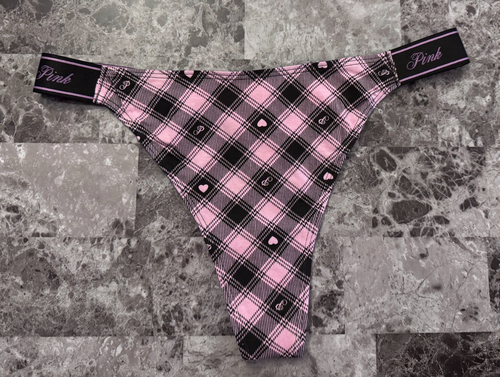 NWT VICTORIA’S SECRET PINK LARGE PLAID HEART THICK LOGO SIDE STRAP THONG PANTIES