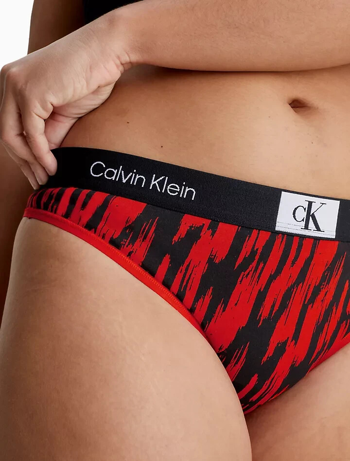NWT Calvin Klein Women’s (1X-LARGE) 1996 Plus Size MODERN THONG QF7227-642