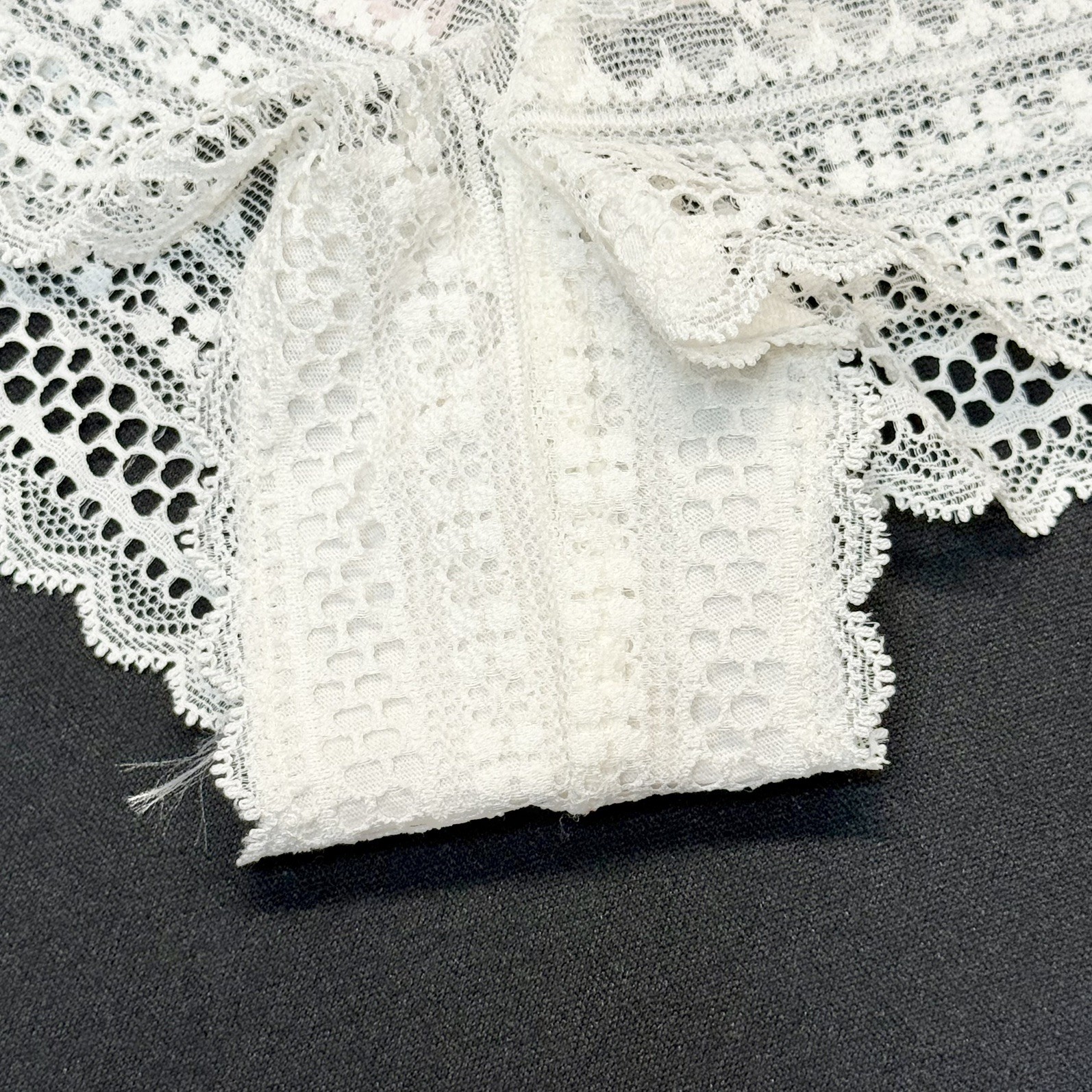 NWT Vintage 2016 Victoria’s Secret White Lace Shortie Panties Size Small