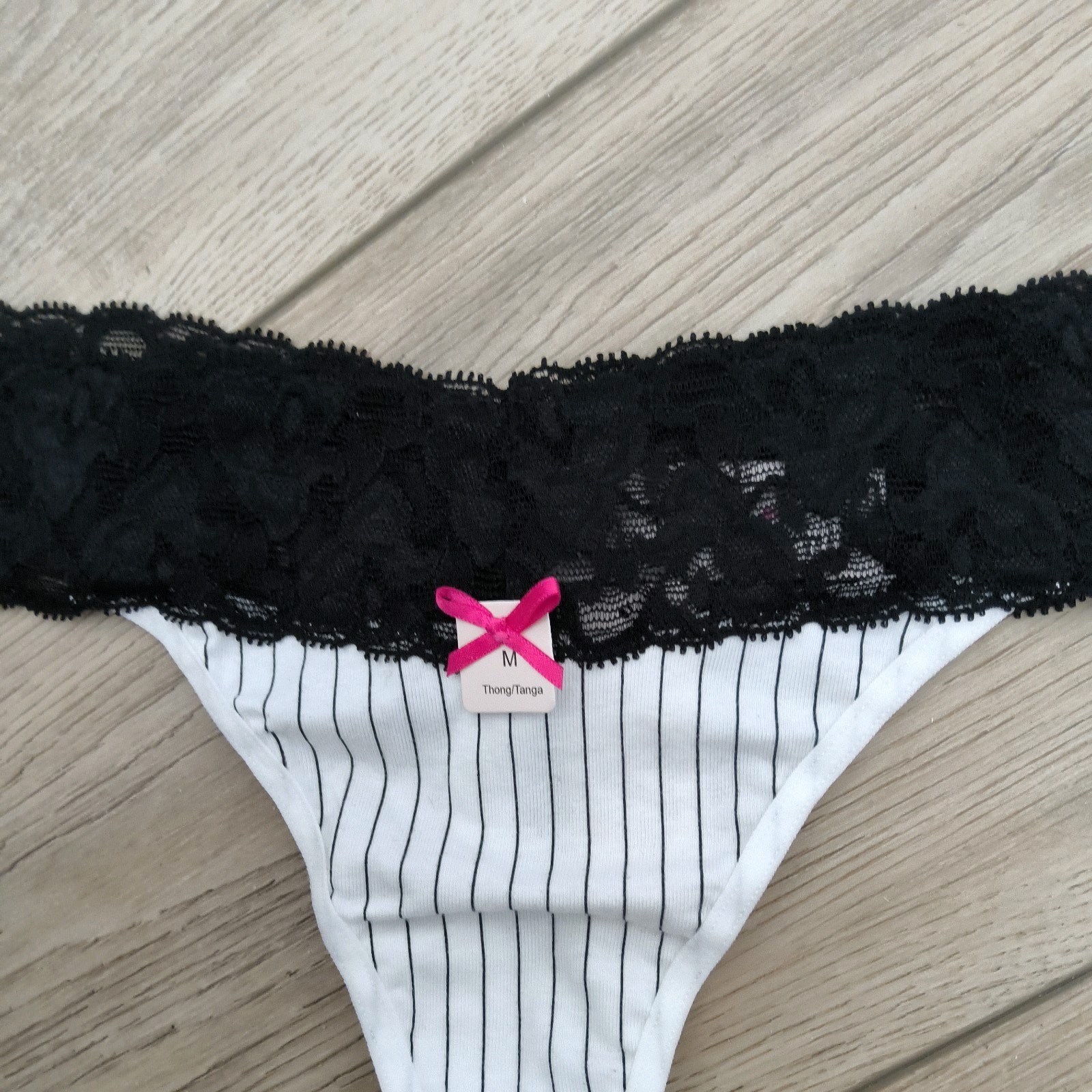 BNWT Vintage La Senza Black & White Stripe Lace Trim Thong Size Medium 8-10