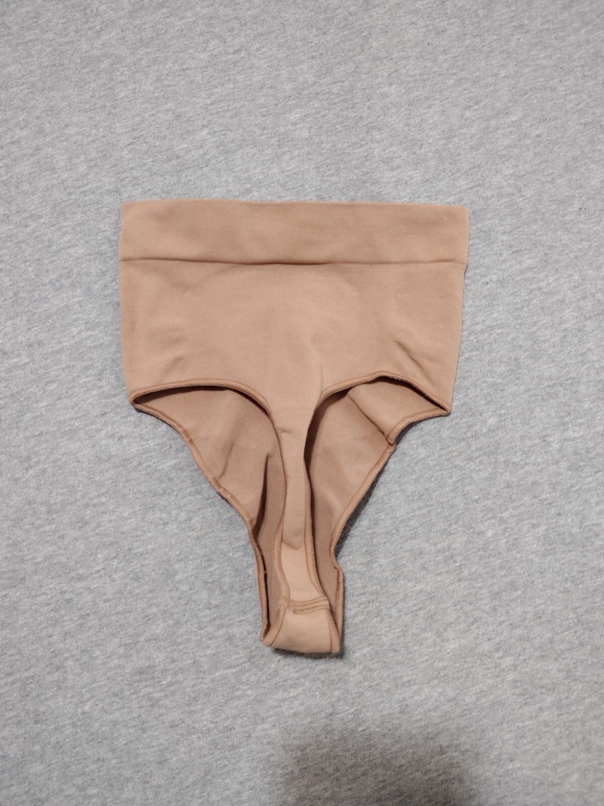SKIMS Women’s Comfy Sculpting Mid Waist Thong in Camel Size XXS/XS SH-MWT-0198