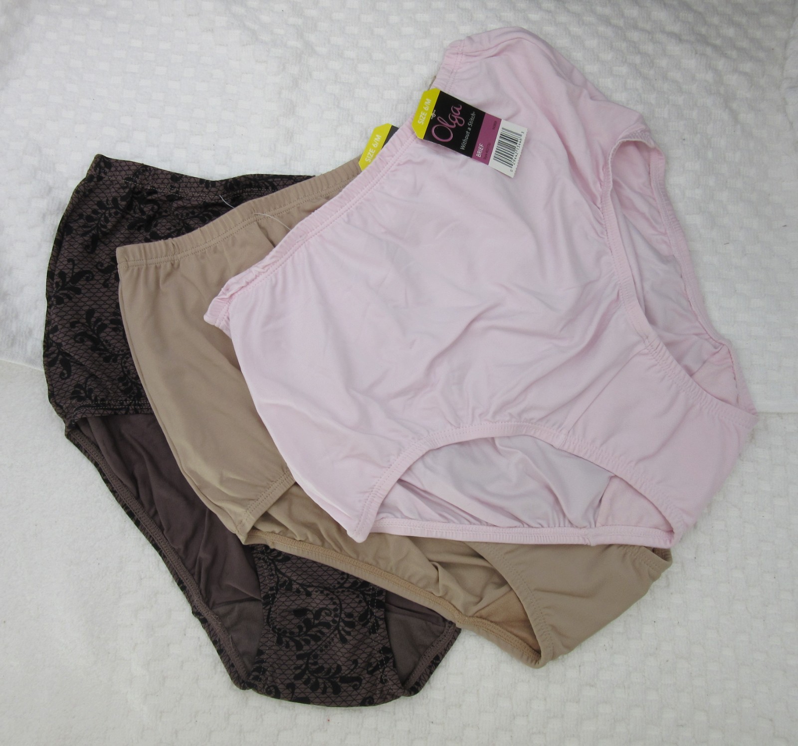 NWT set of 3 OLGA Without a stitch BRIEFS panties 23173J PINK BEIGE BLACK lace M