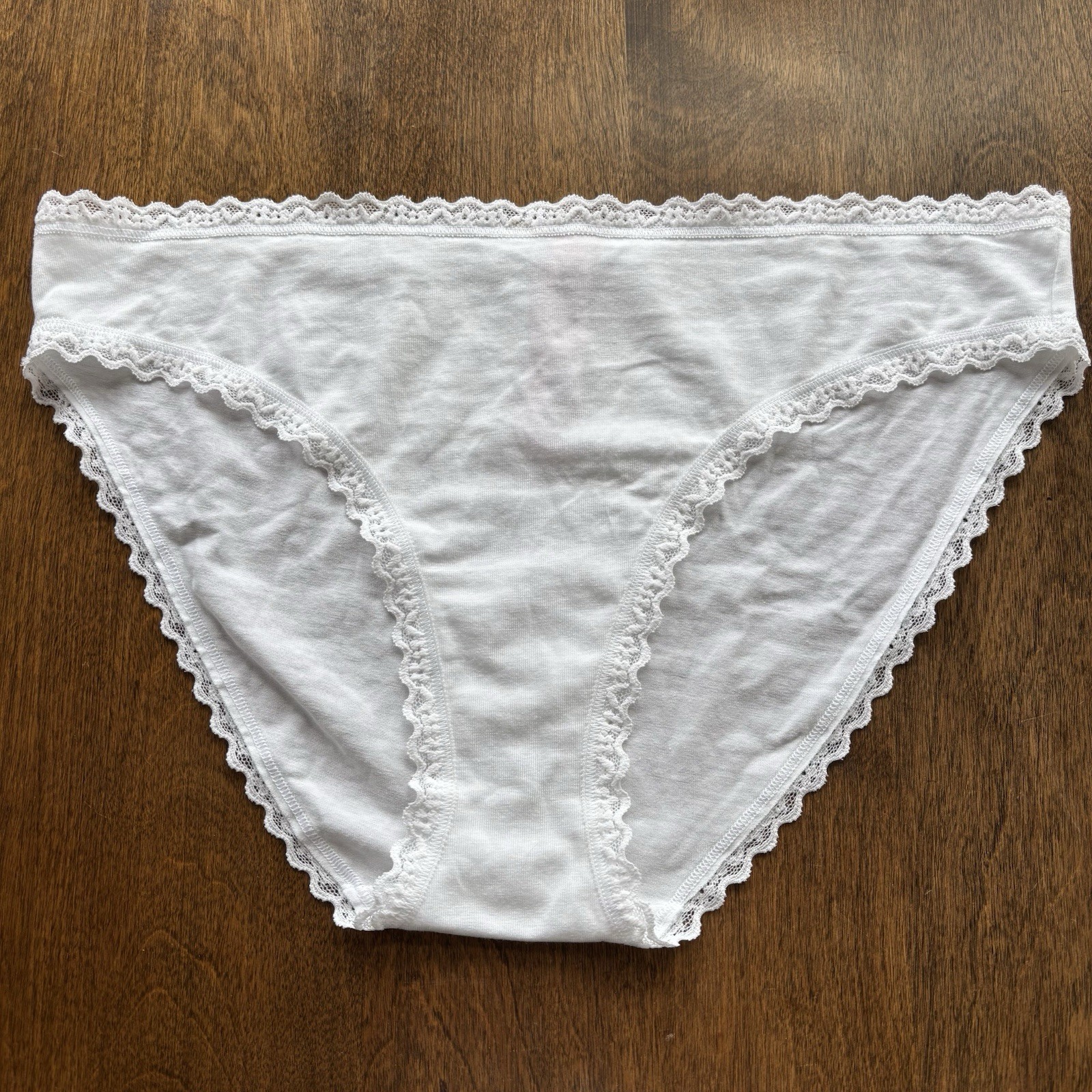 Victoria’s Secret Cotton Bikini Panty With Lace Trim White Size Large 07/24 NWT