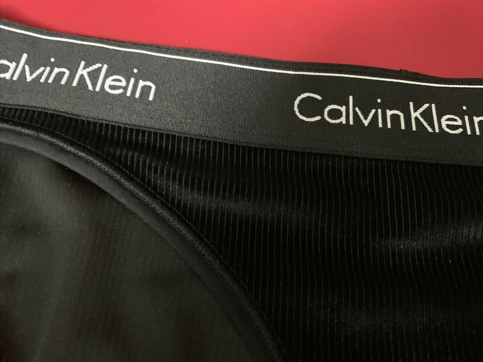 $$$Calvin Klein WOMEN’s (SMALL) CAROUSEL Velvet Ribbed Bikini QF5513 – 002