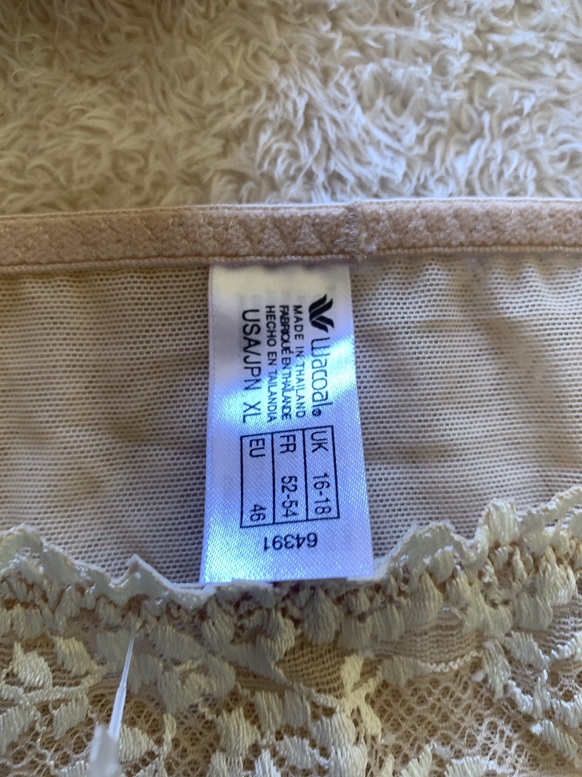 wacoal embrace lace panties Nude/ivory Embroidery NWT Macys XL Bikini 64391