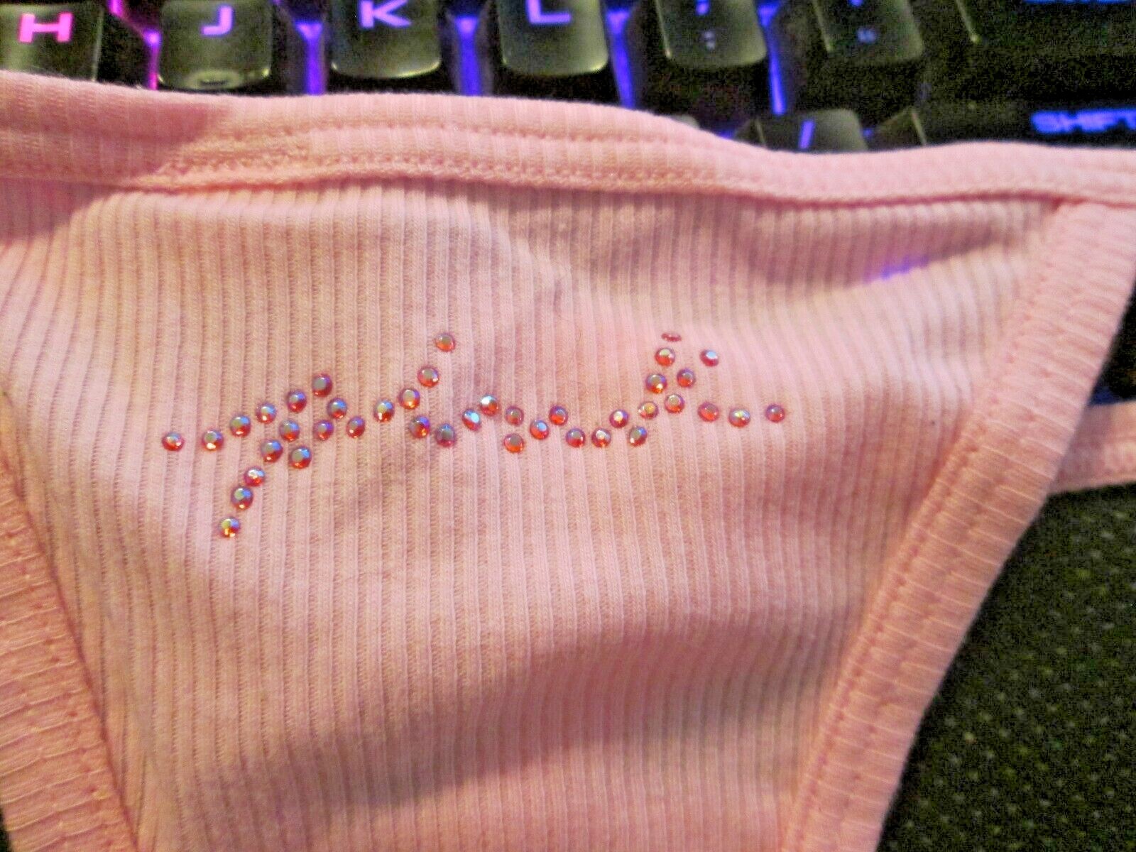 New w/Tag Victoria’s Secret💲Discounts on 2+💲 V-String🥰 XS, M, L, XXL