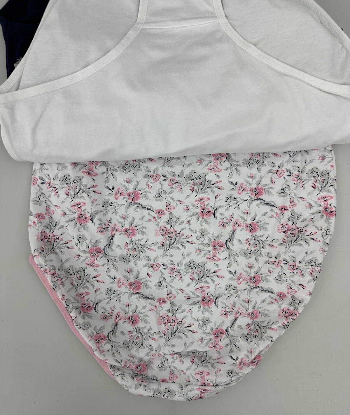 Laura Ashley Women’s M Underwear 5-Pack Panties Flowers Pink White Grey Navy NWT