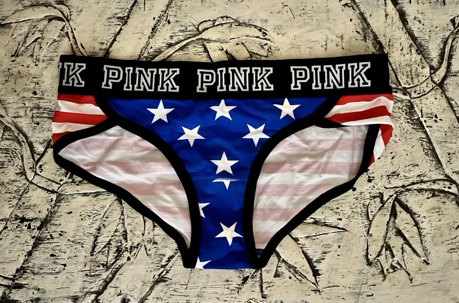 VICTORIA’S SECRET PINK size S/P STAR STRIPE PATRIOTIC RARE HIPSTER PANTIES-NEW