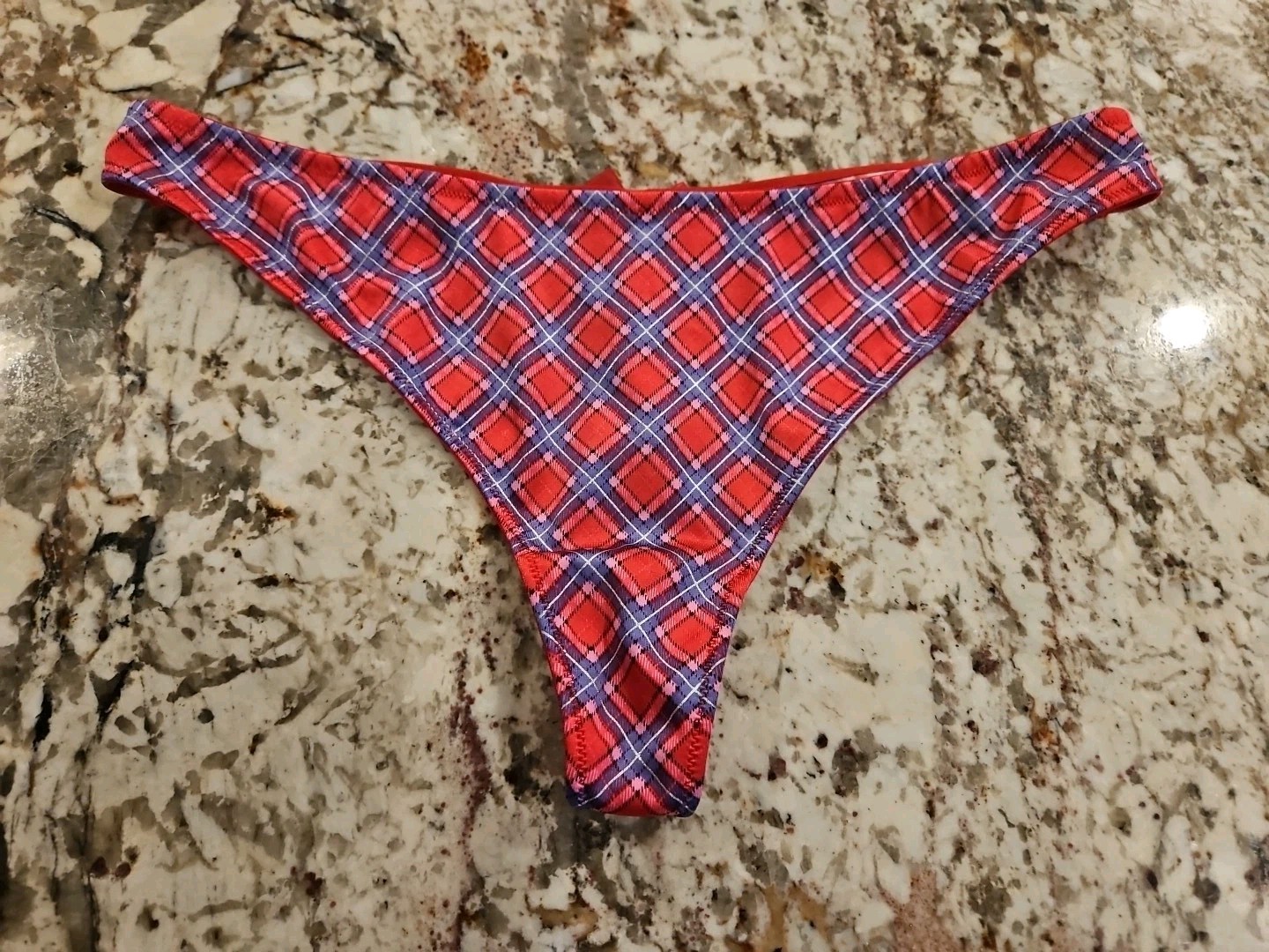 True Vintage Victoria’s Secret Sexy Little Things Keyhole Thong Panties Large