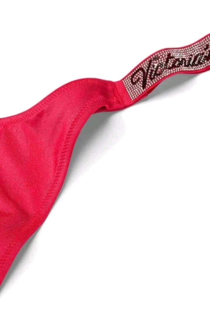 3-pack Victoria’s Secret Thong Size Medium Colors White / pink / Rose Red NWTs