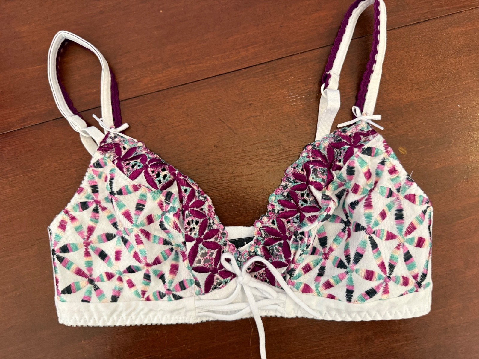 AUBADE BAHIA LINGERIE SEPRATES – 34B & Uk10 / Fr2 / EUR 38