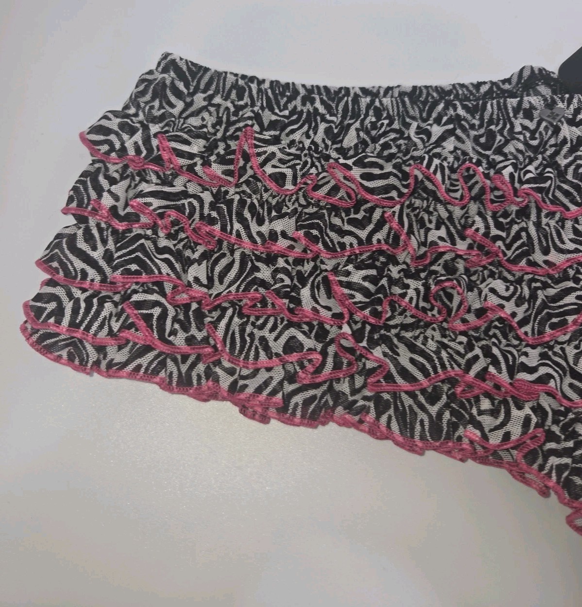 Vintage BLACKHEART Lingerie MEDIUM Zebra Print Ruffle Panty Underwear HOT TOPIC