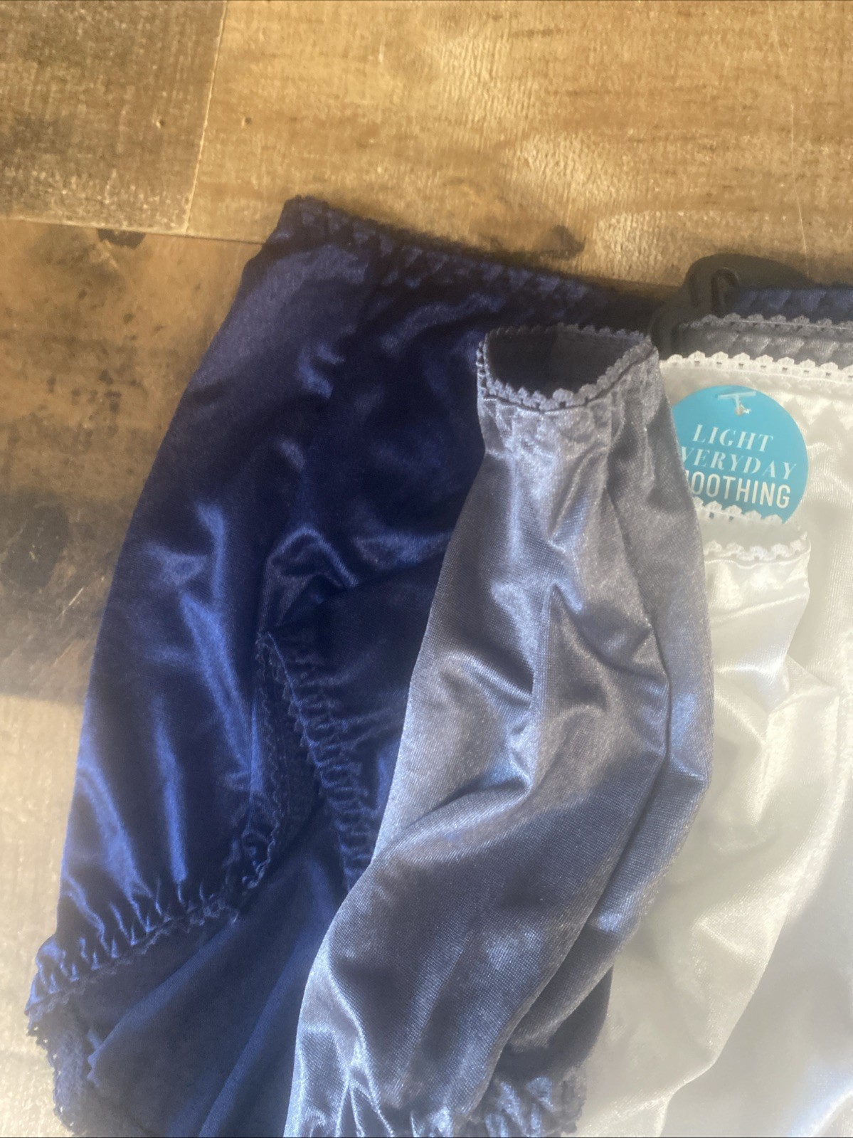 3 Pack VANITY FAIR WOMEN BRIEFS 4XL/11 Light control Undershaper Navy/Gray/White