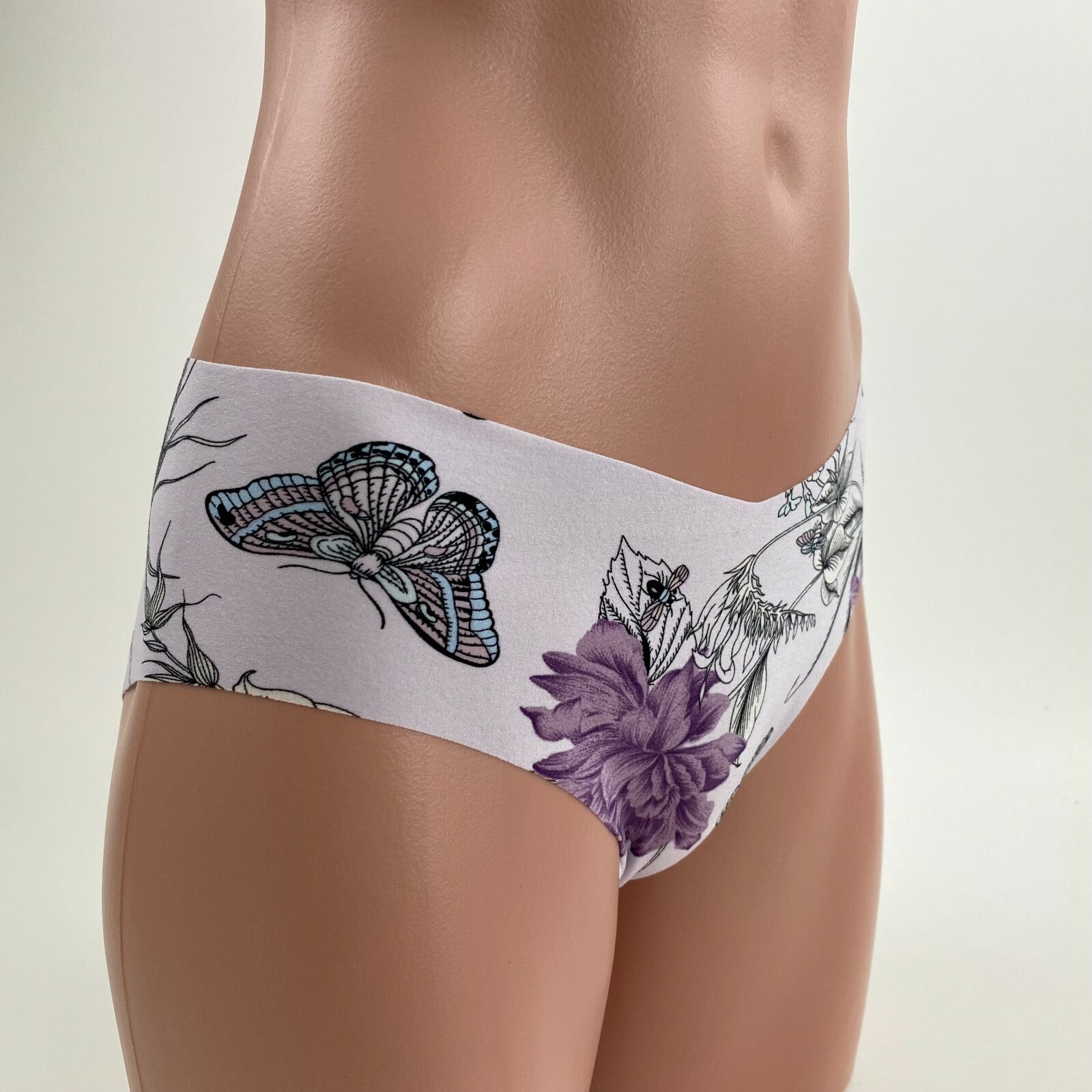 Victoria’s Secret Floral High Mid Hiphugger Hipster Panty Lilac Size S NWT
