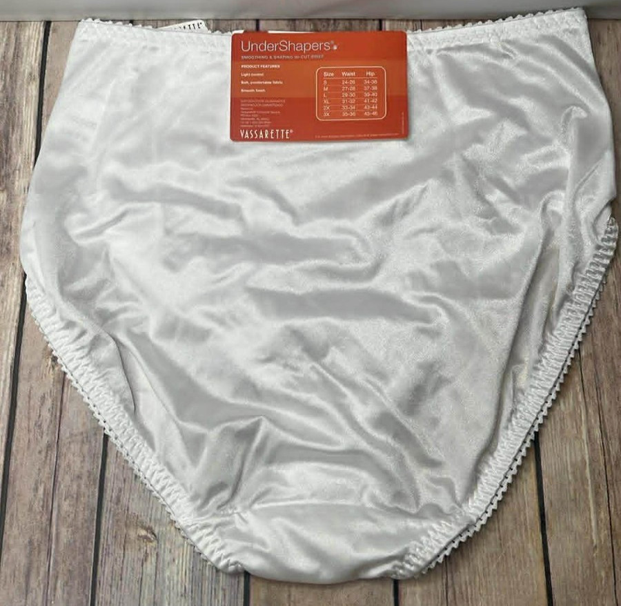 NEW NOS Vassarette Undershapers Women’s LARGE Hi Cut Brief Panty 48001 Lot of 2
