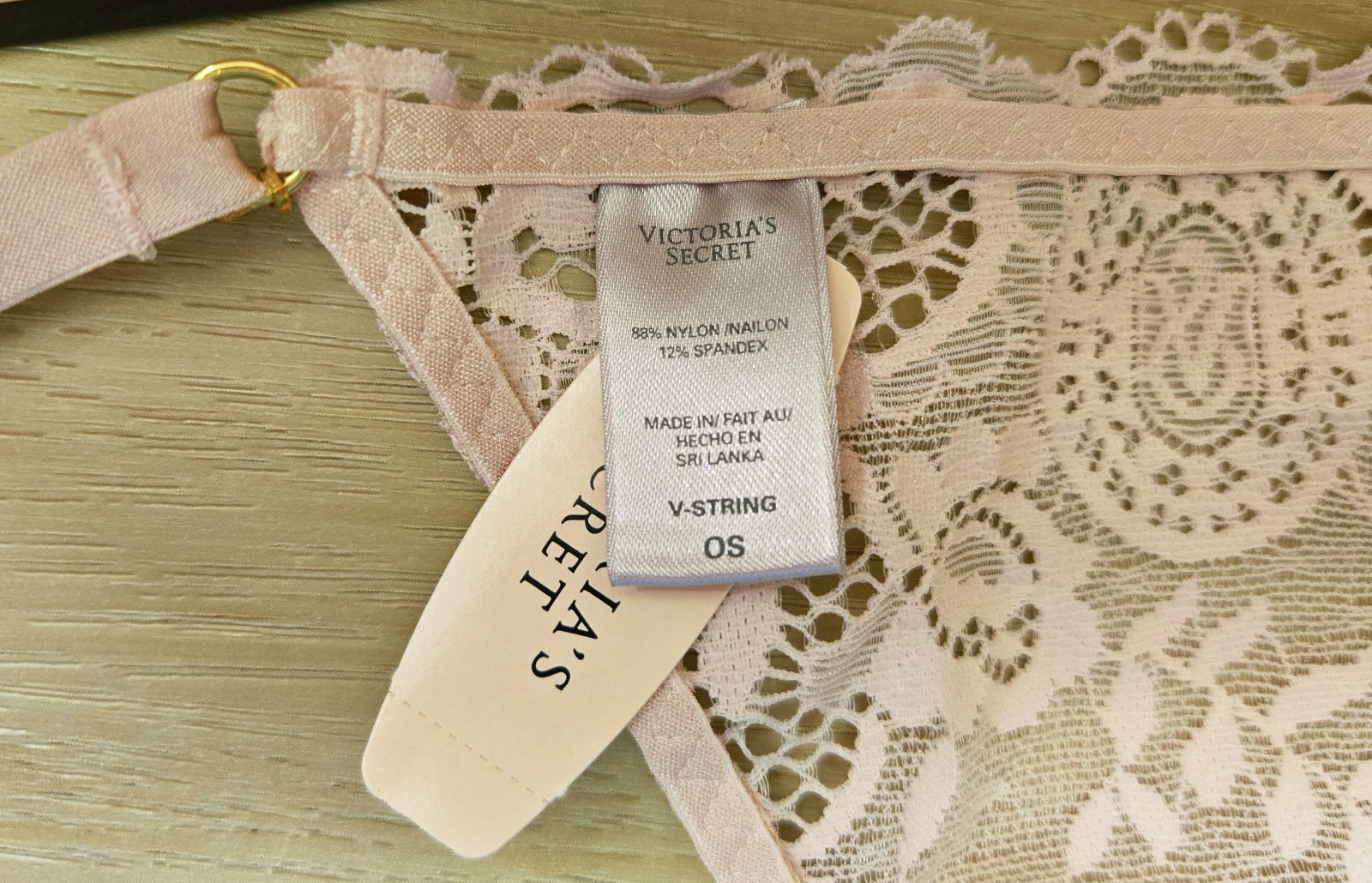 NWT Vintage Victoria’s Secret Blush Sheer Logo Lace V-String Thong Panties O/S