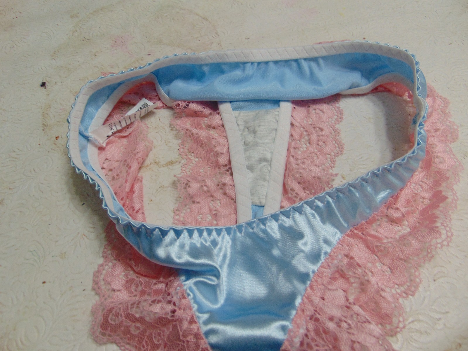 One Brand New Unisex Sissy Boy Satin with Lace Thong Panties Size Medium (BG54)
