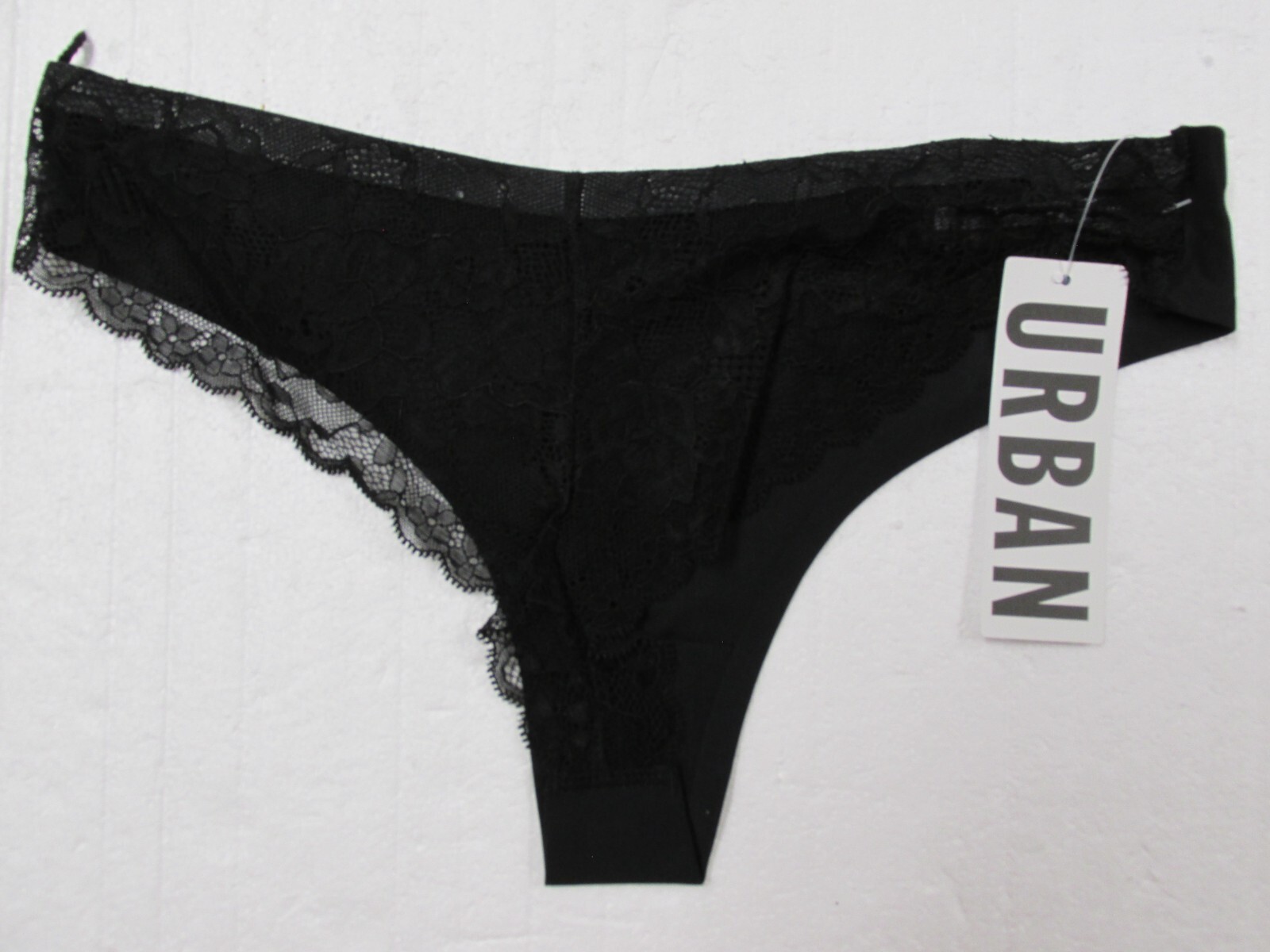 Women’s Urban Outfitters Out From Under Nina Lace Back Thong Size Medium 2 Pair
