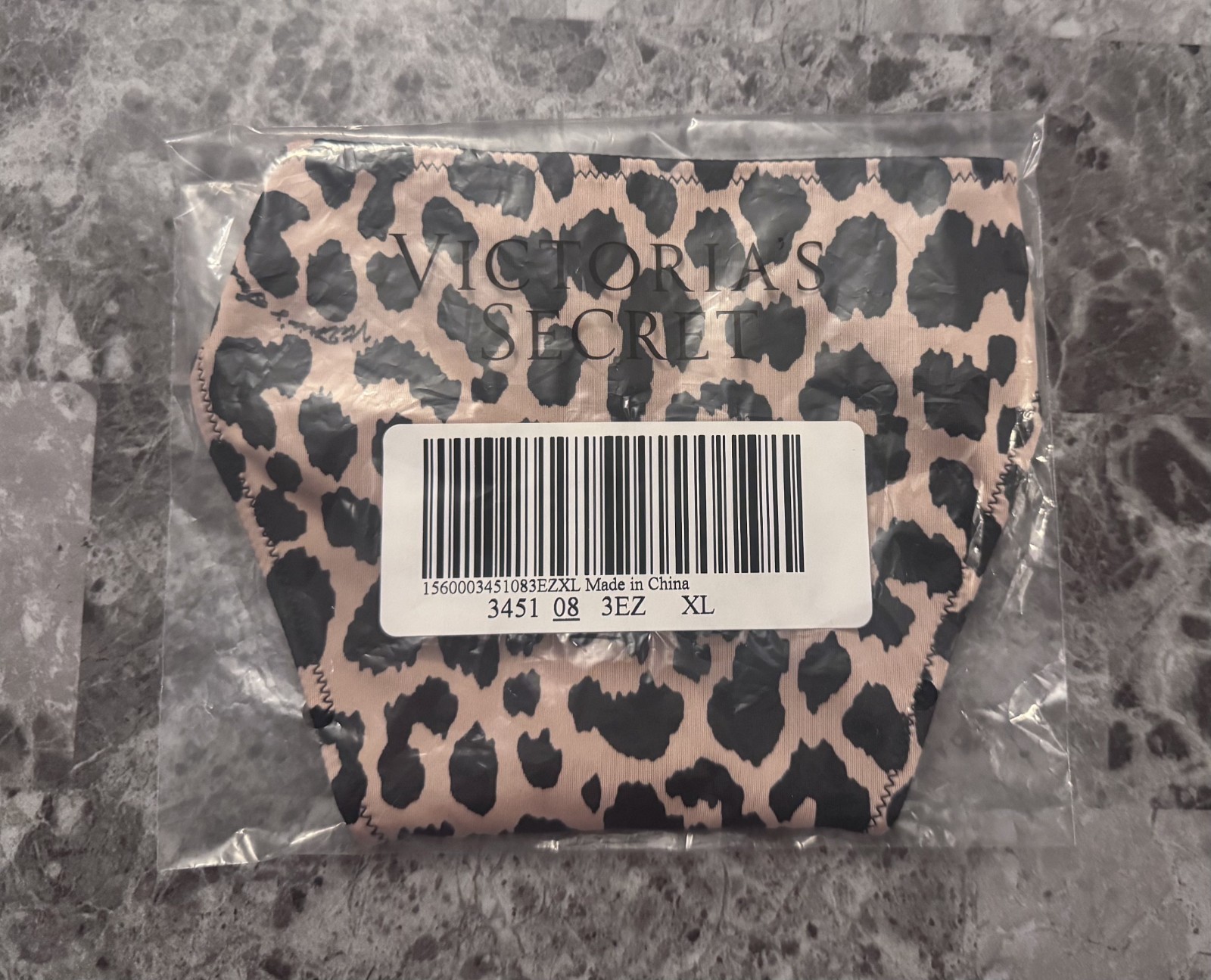 NWOT VICTORIA’S SECRET XL SATIN SMOOTH LEOPARD CHEETAH RARE V STRING PANTIES