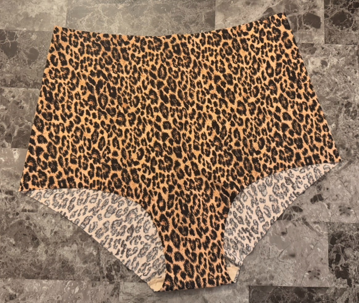 NWT VICTORIA’S SECRET LEOPARD CHEETAH RAW EDGE NO SHOW HIGH WAIST BRIEF PANTIES