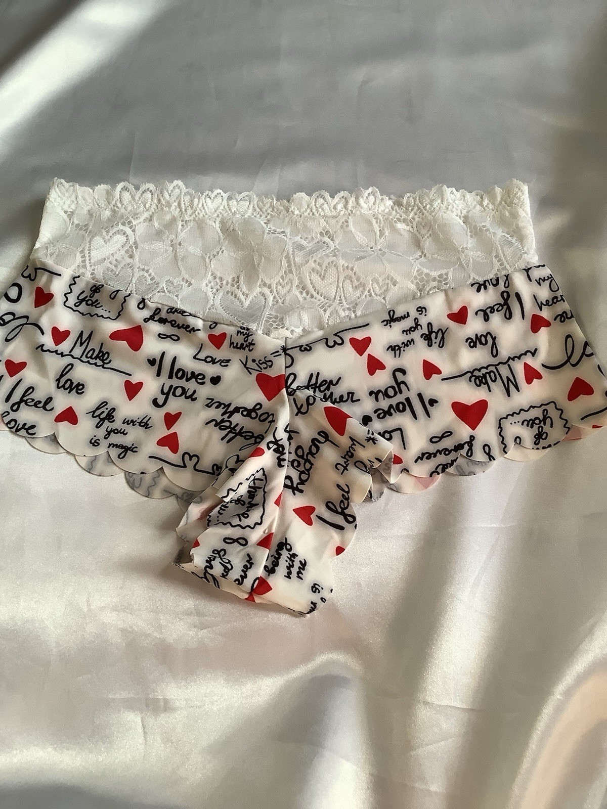 Women’s Teens Mid-Rise Lace Briefs Heart Script Print Red Black White 5Pk Large