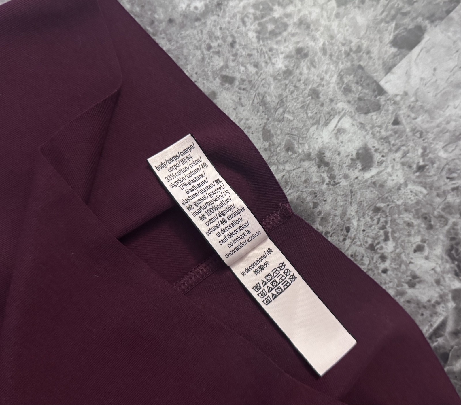 NWOT VICTORIA’S SECRET M MAROON COTTON BLEND RAW EDGE NO SHOW RARE THONG PANTIES
