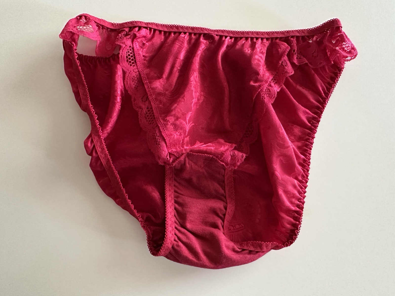 Victoria’s Secret Gold Label Red Satin Jacquard Bikini Panties Lace Trim Rose M