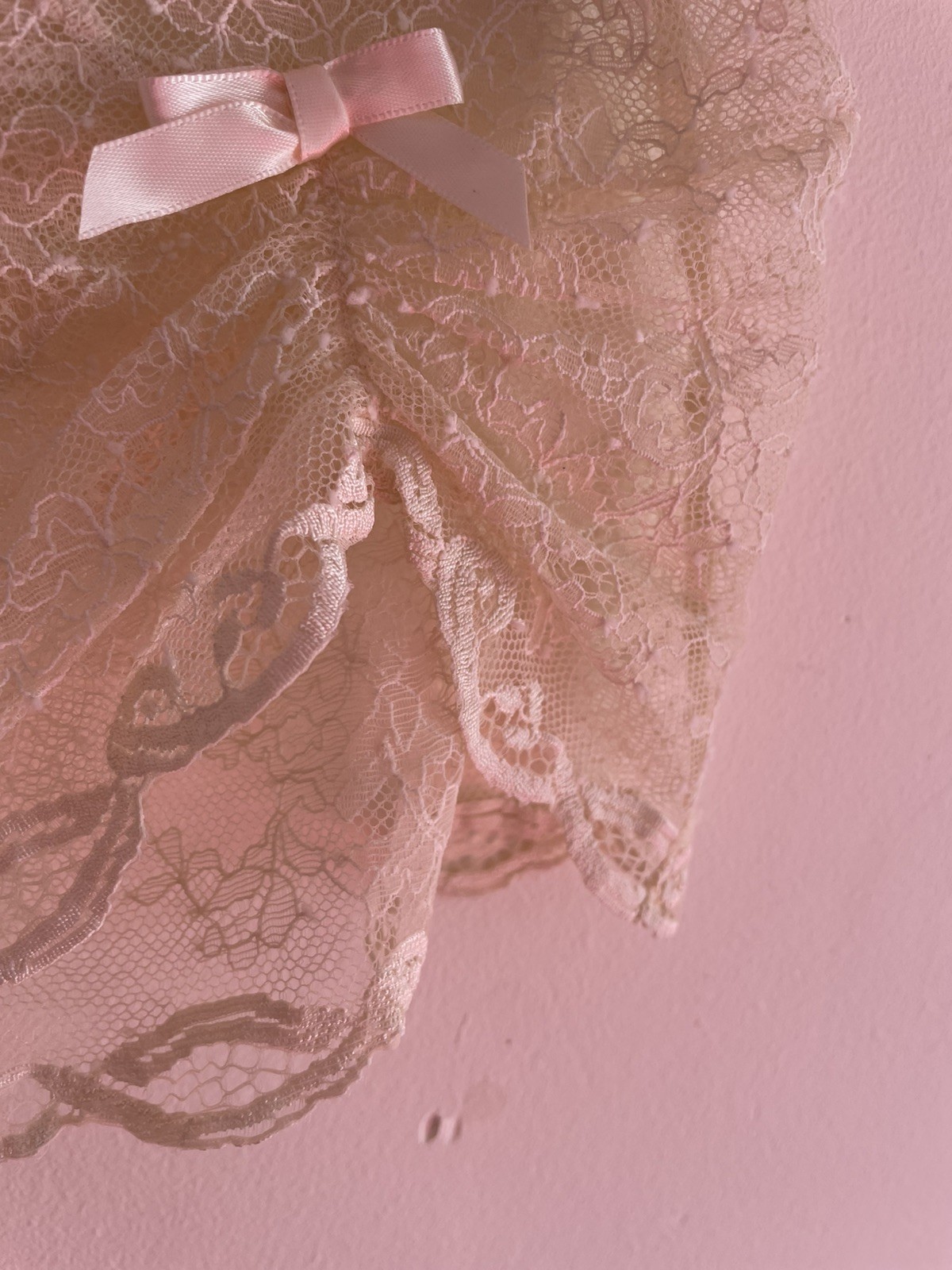 VINTAGE – AGENT PROVOCATEUR – LACE BRIEFS – PALE LEMON – LARGE – RARE – BNWT