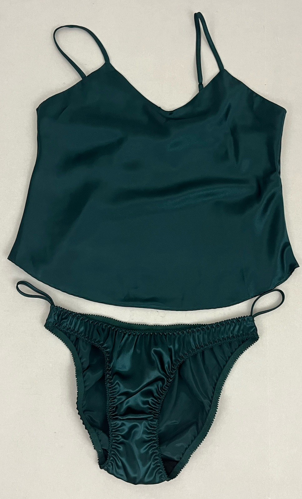 Vintage JC Penney Women’s S Satin Bikini Panty & Camisole Set Shiny Green NWT