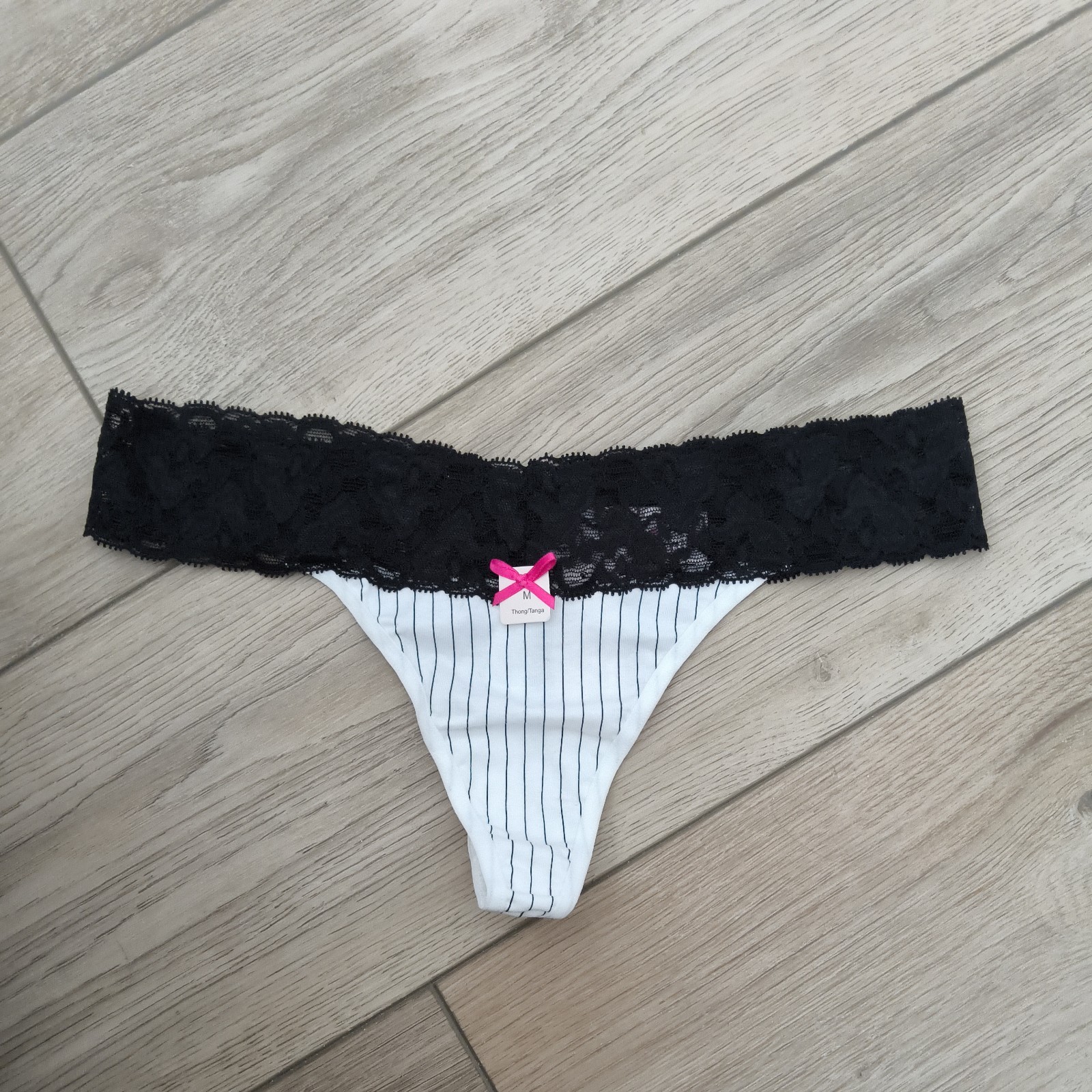 BNWT Vintage La Senza Black & White Stripe Lace Trim Thong Size Medium 8-10