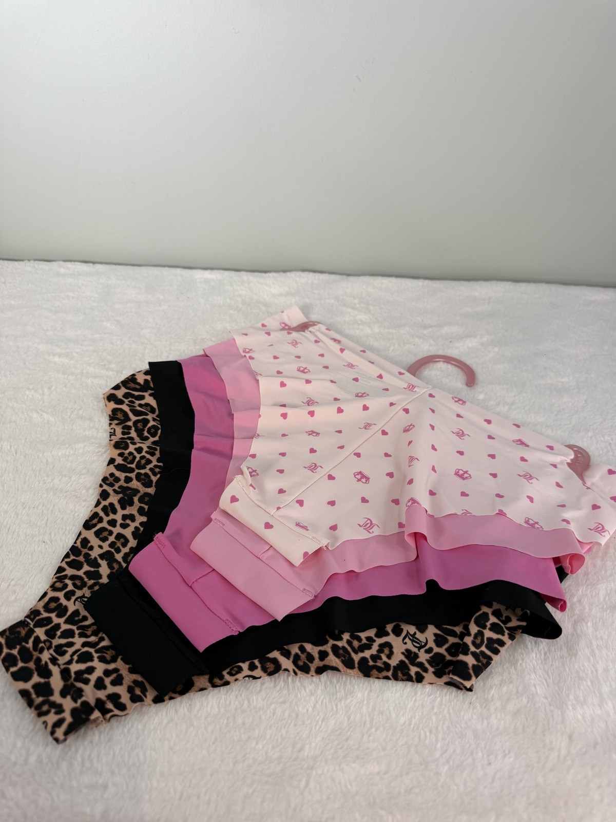 Juicy Couture 5-Pack Seamless Panties Set Size Medium Pink Leopard Ruffle NWT