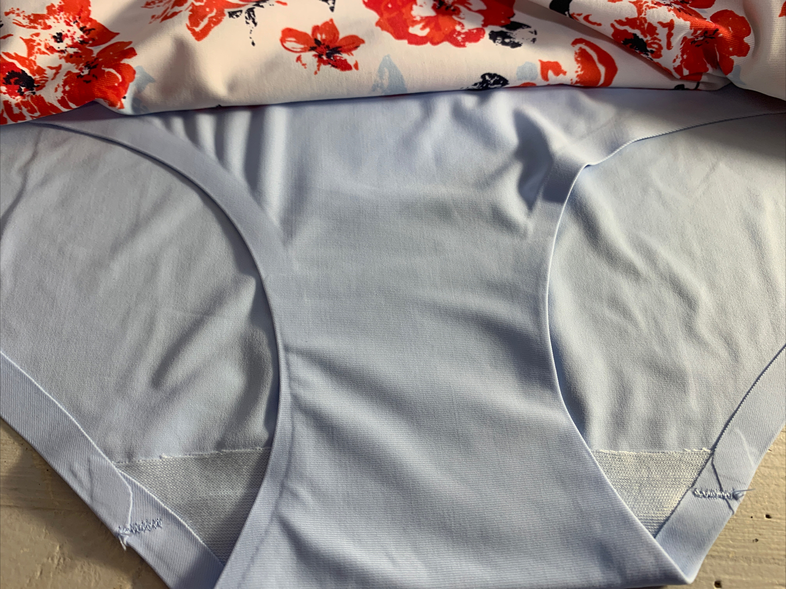 Nautica Intimates Womens 3 Pack Nylon Hipster Panties Small Red Blue White