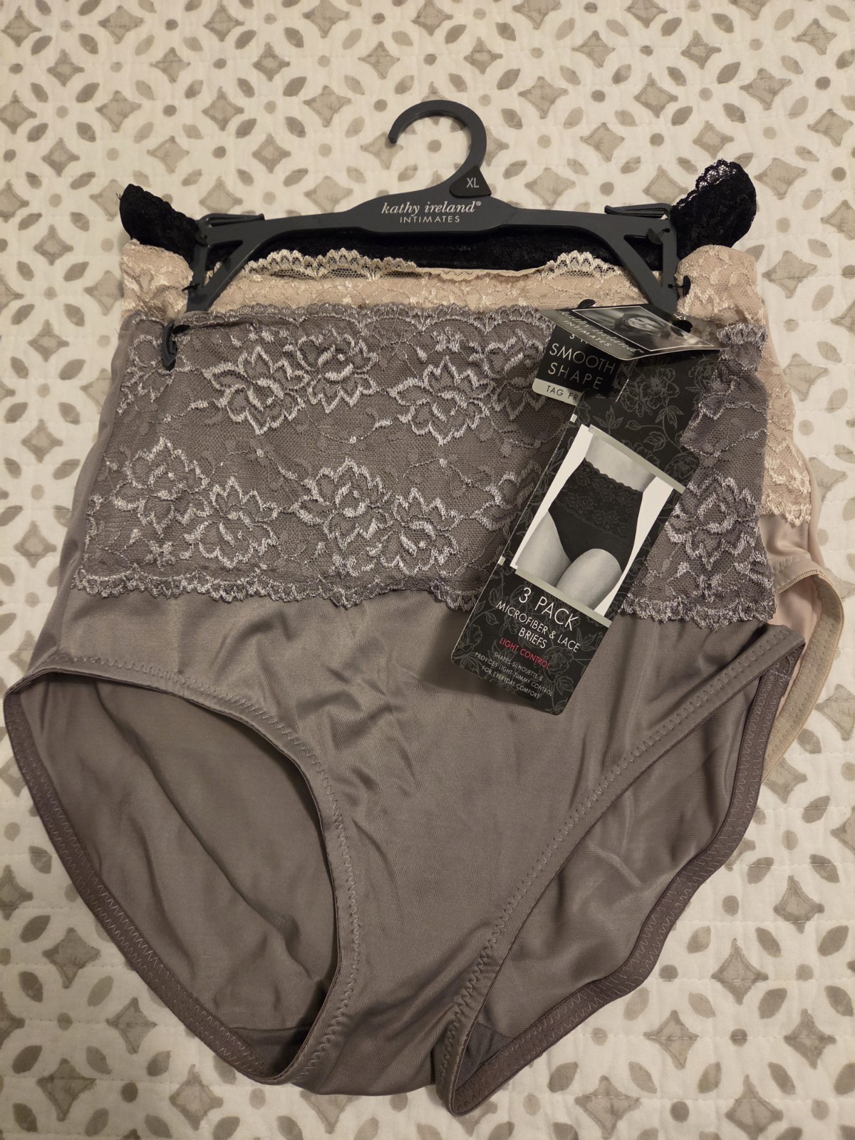 Kathy Ireland NWT 3-Pack Microfiber & Lace Briefs Size XL Blush & Taupe & Black