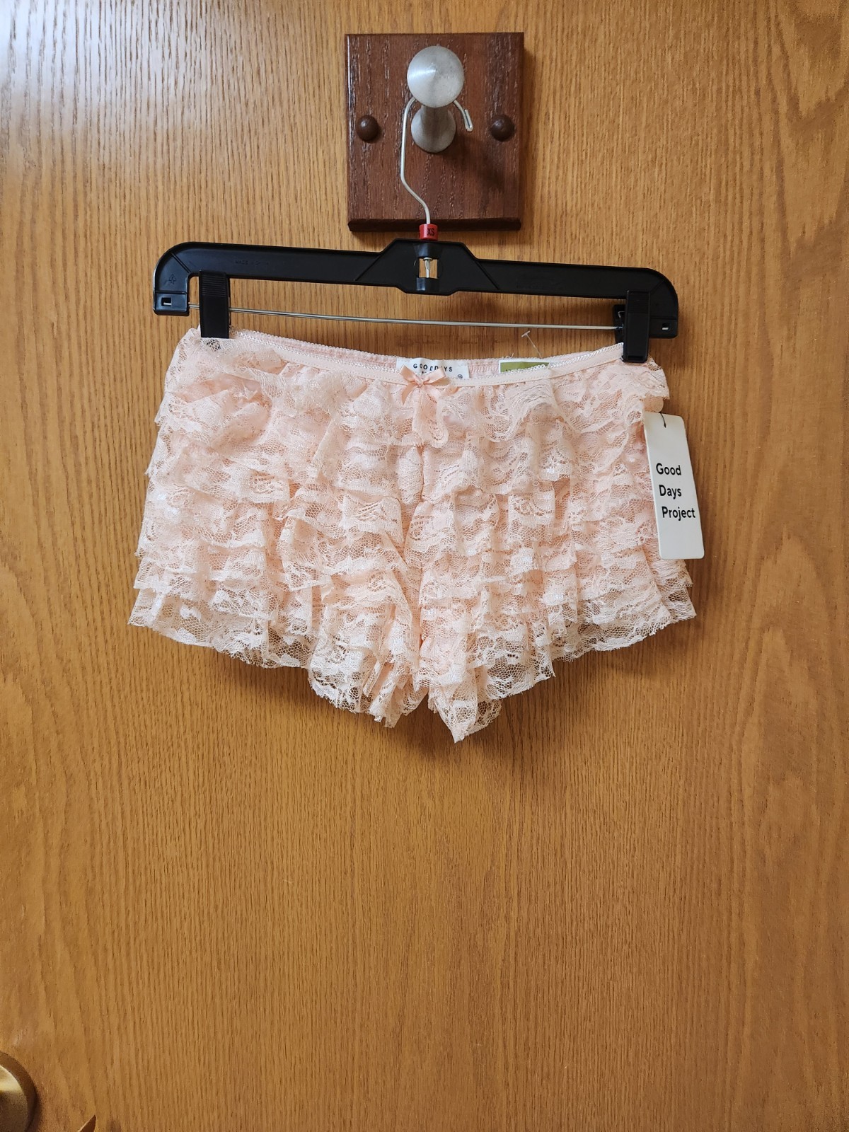 Bubblegum Pink Boyshort Ruffled Panties. Med. Juniors. NWT.