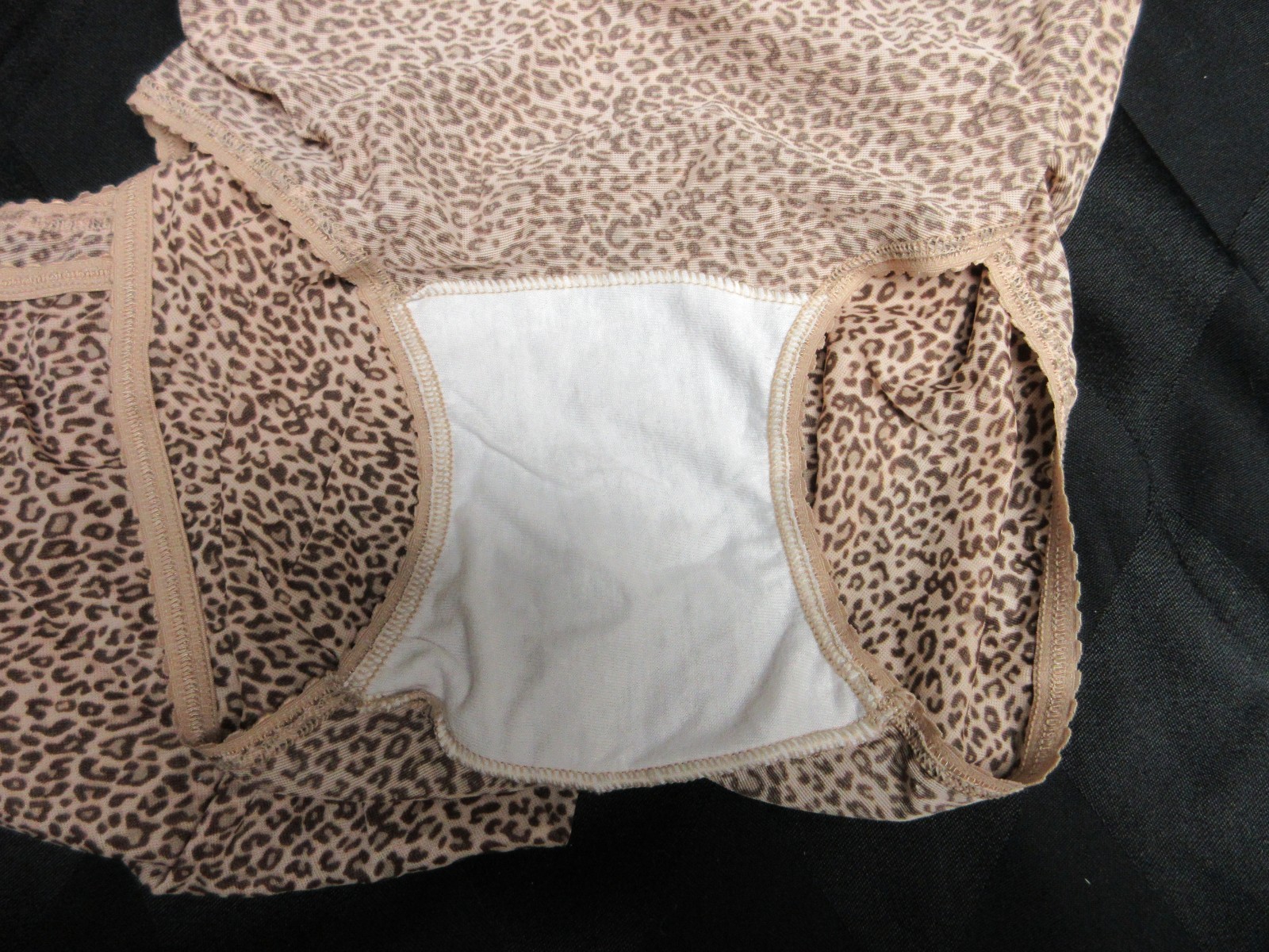 Bali Sexy Animal Leopard Size XL NWOT Never Worn Tan Brown Brief