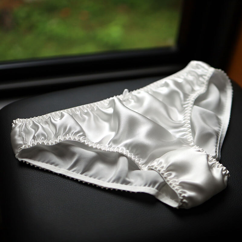 Womens New Silk Panties Hipsters Knickers Undies Drawers Underpants Bow Deco