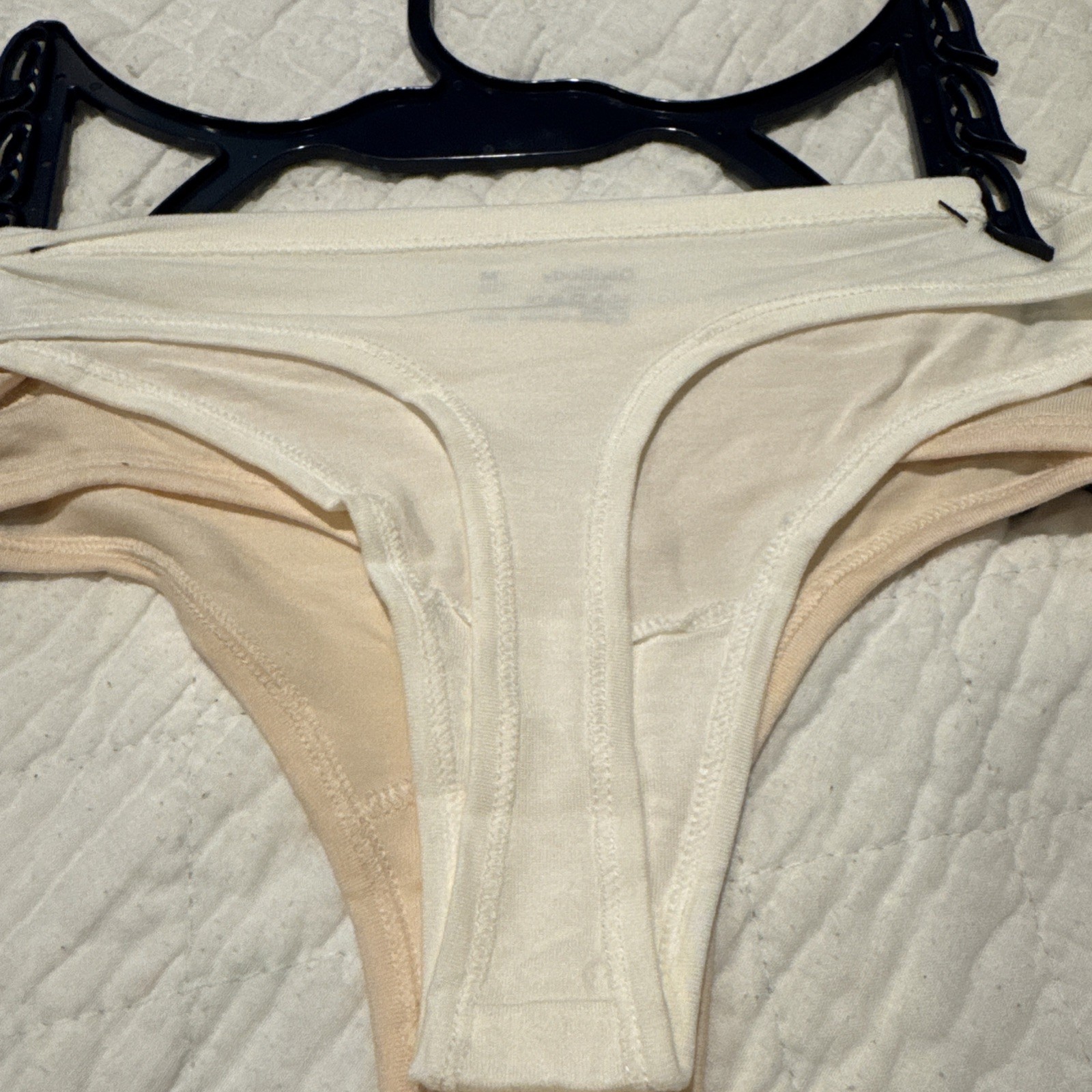 Gap Body 2 Pair Modal Spandex Thong Panties Size Medium Underwear Gapbody