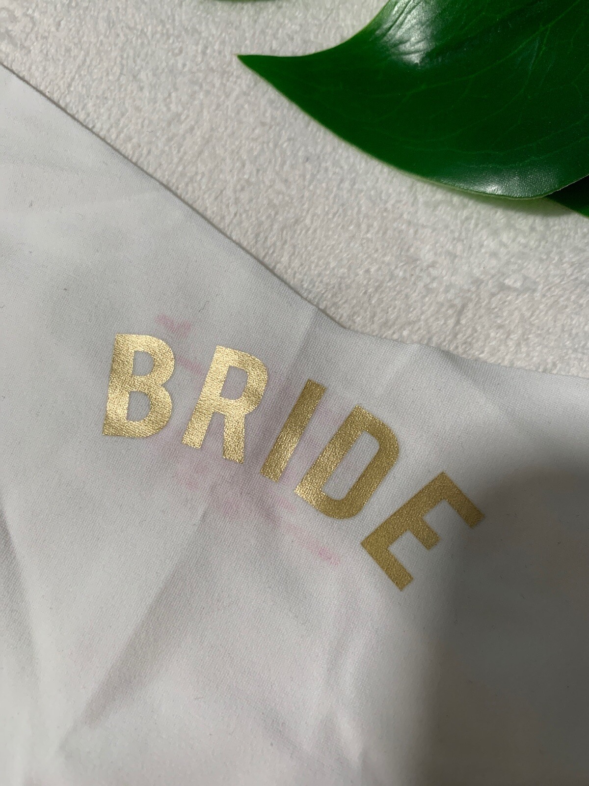 NEW Commando Bride Classic Mircofiber Thong in White/Gold [SZ M/L ] #K670