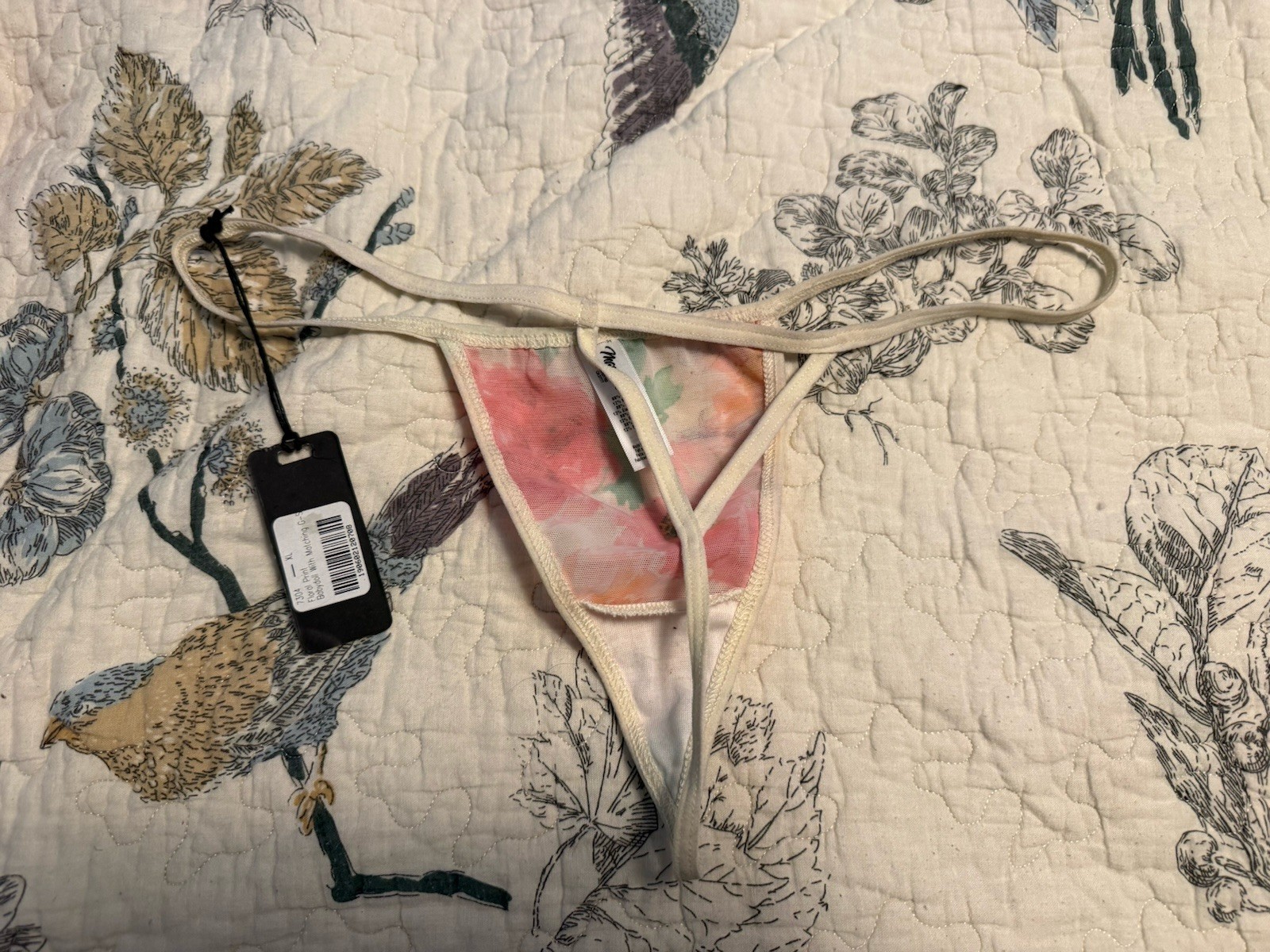 Mapalé Floral Print Thong Panty NWT Size XL Ivory Pink Floral