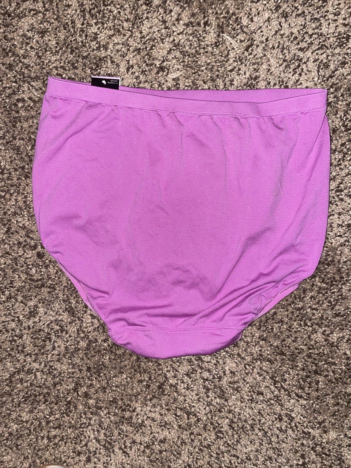 Vanity Fair Smoothing Comfort Seamless Brief panties, 6/M, Pinky Purple, NWT